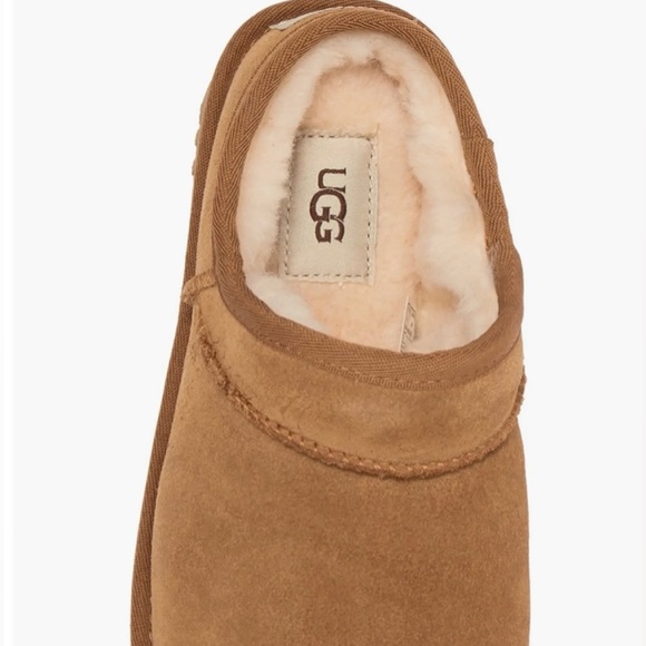 UGG Classic Slip On Uggs - Picture 2 of 7